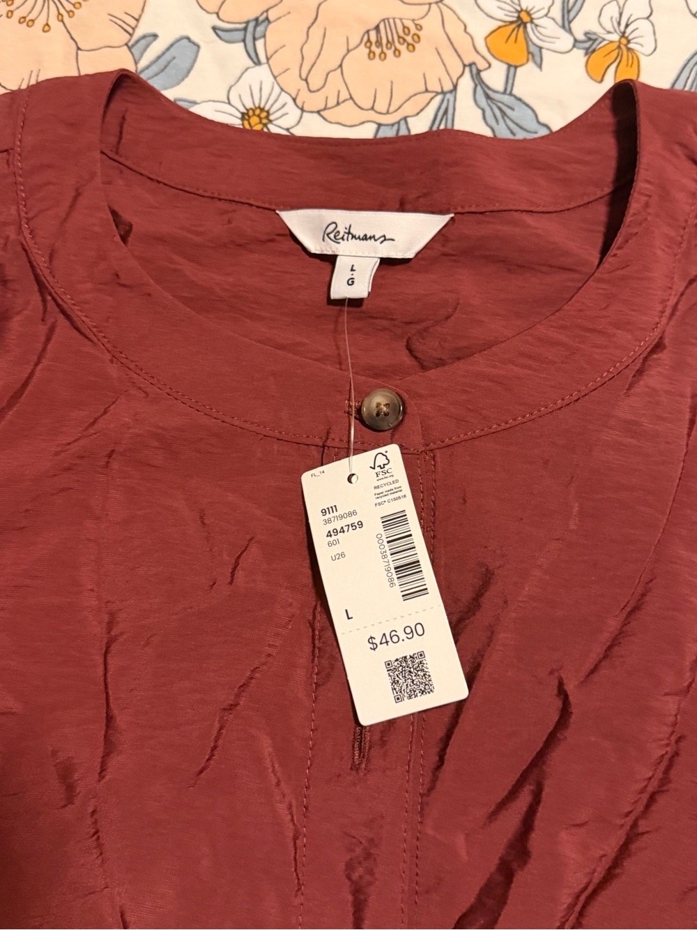 Reitmans Burgundy Button-Front Cropped Top - Picture 2 of 4